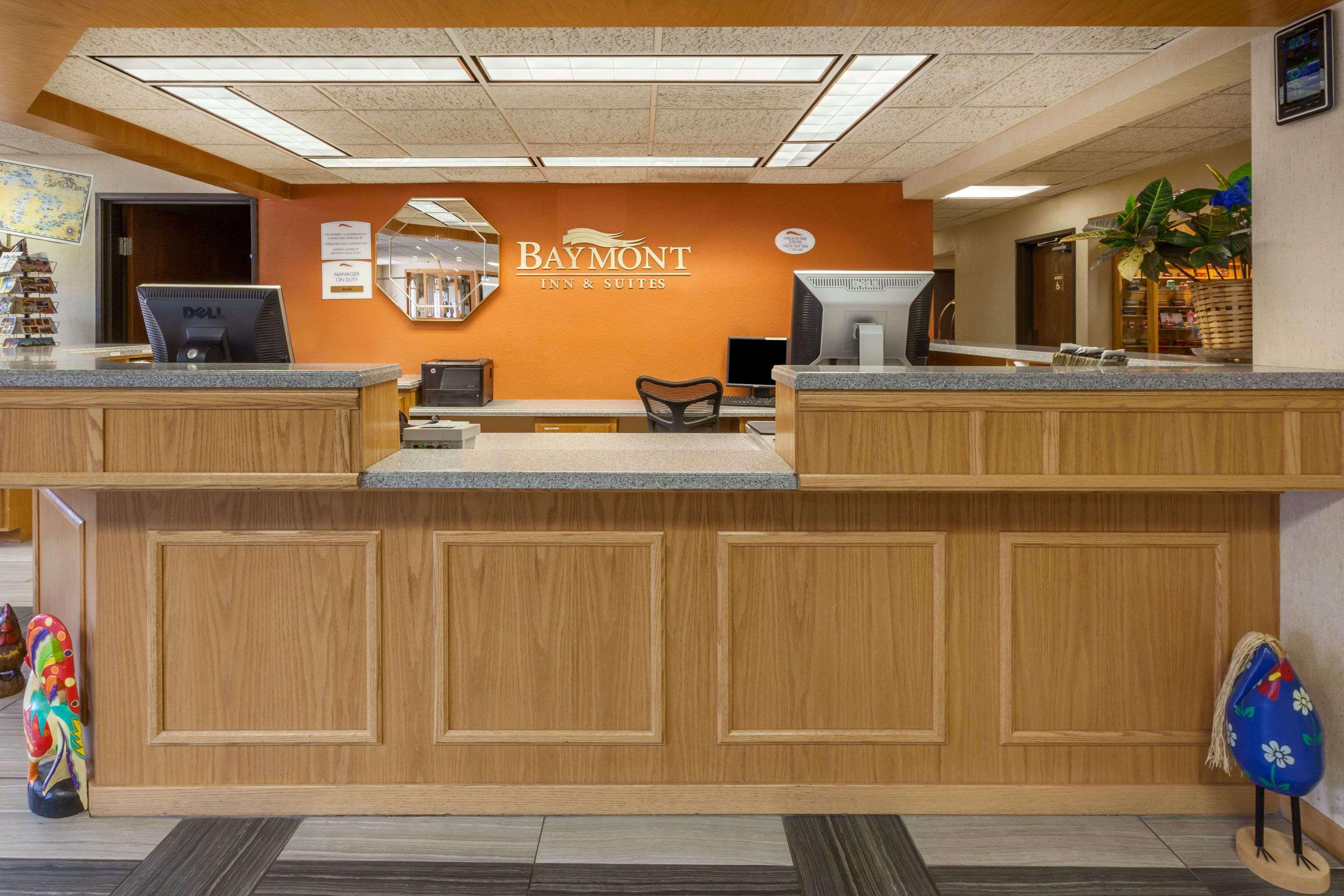 Motel Baymont By Wyndham 2*
